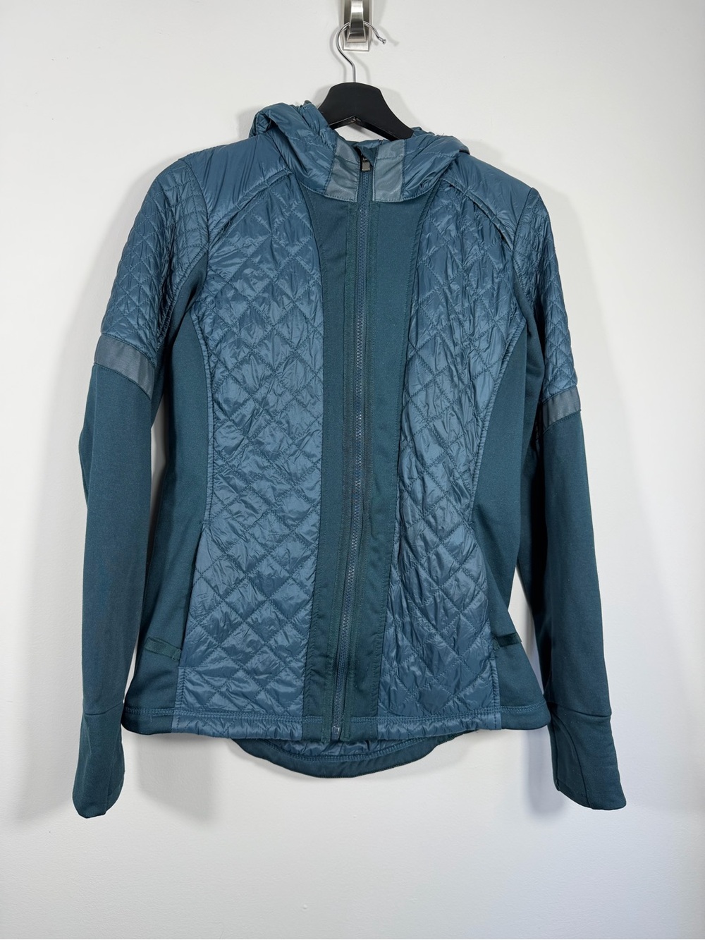 Athleta Women’s M Teal Quilted Hybrid Hooded Full Zip Jacket Thumbholes